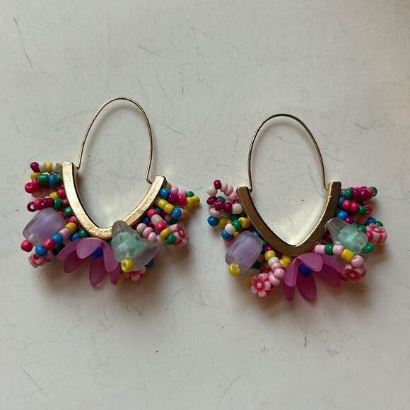 Gold tone pink seed bead fringed elongated hoop funky statement fashion earrings - Picture 1 of 5